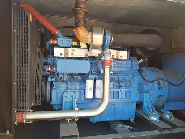 铁西燃油消耗率与进气温度的具体关系是什么？