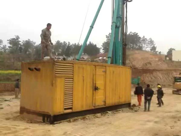 铁西如何判断水冷式机油散热器密封件是否需要更换？